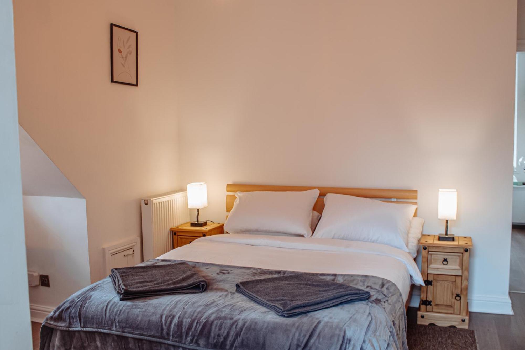 Appartement Spacious Flat With Free Parking à Harrogate Extérieur photo